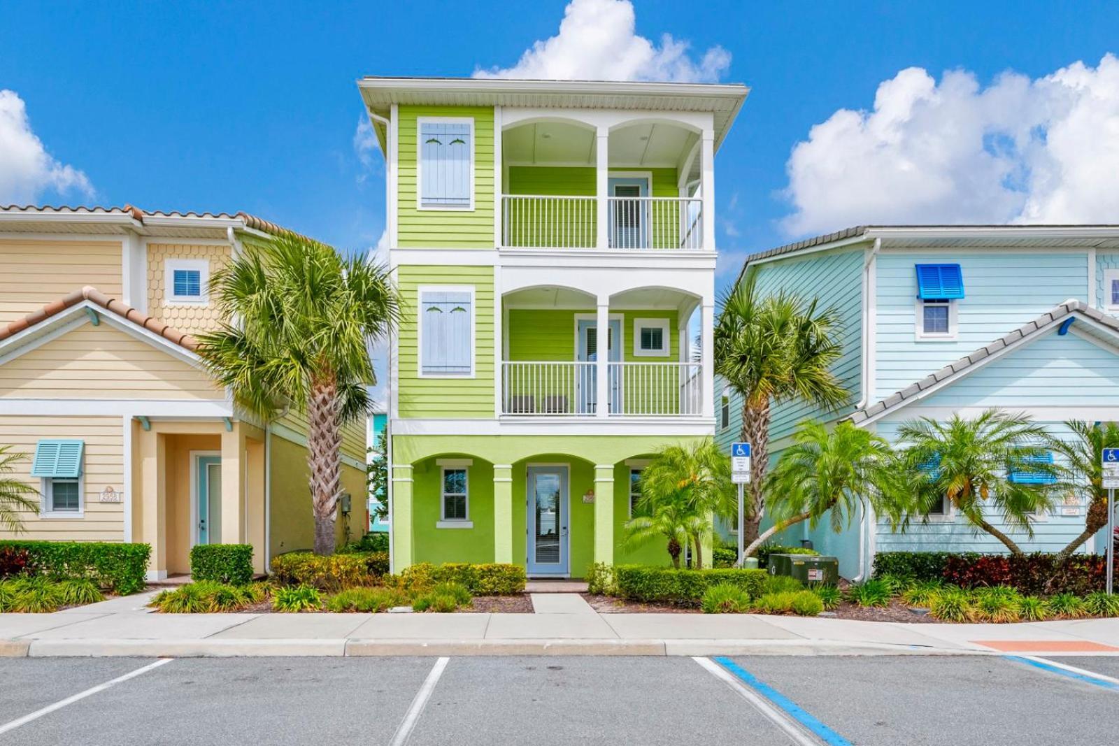 Key Lime Near With Margaritaville Access - 2960sr Holiday home