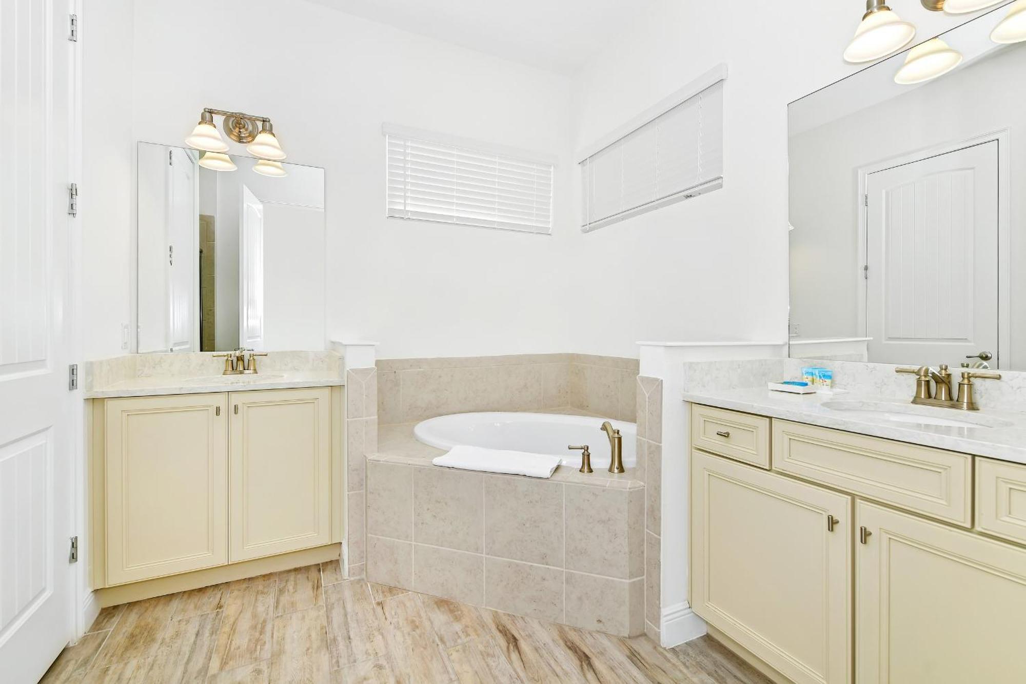 Blue Haven Near With Margaritaville Access - 7996ls Holiday home Orlando