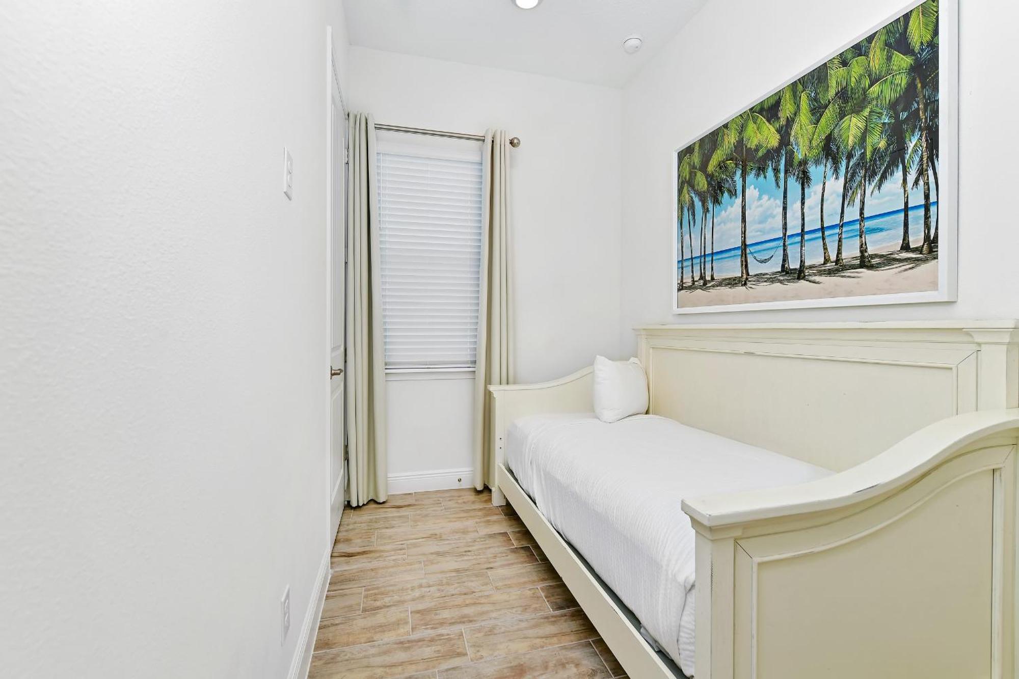 Cozy With Private Pool Near With Margaritaville Access - 8028kd Holiday home Orlando