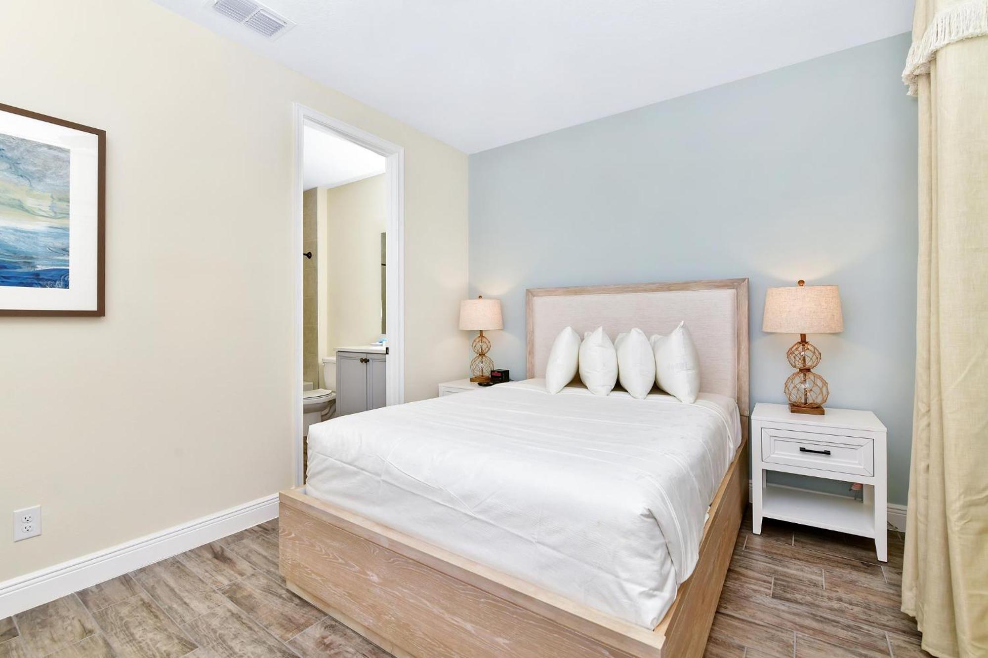 Sunny Near With Margaritaville Access - 8111cp *