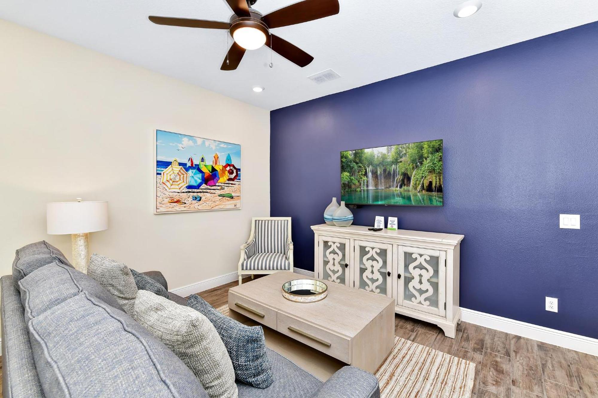 Villa Sunny Near With Margaritaville Access - 8111cp *