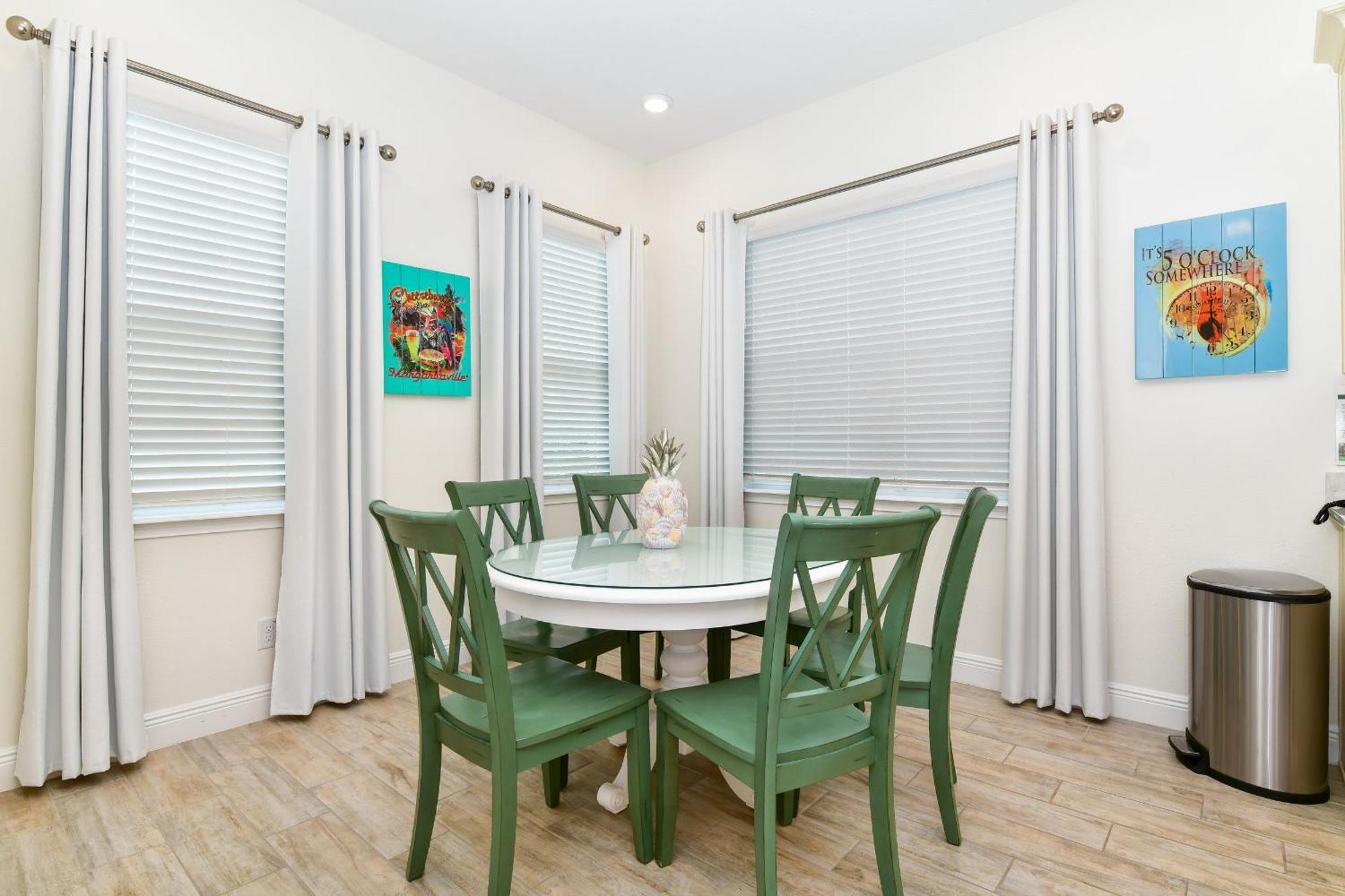 Sunny Yellow Near With Margaritaville Access - 2995la Holiday home Orlando