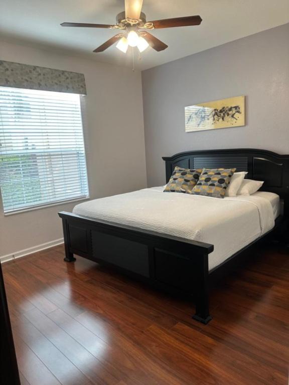 Holiday home Stylish Vista Cay Luxury Oasis Near Theme Parks Walk To The Convention Center And Int'l Drive *