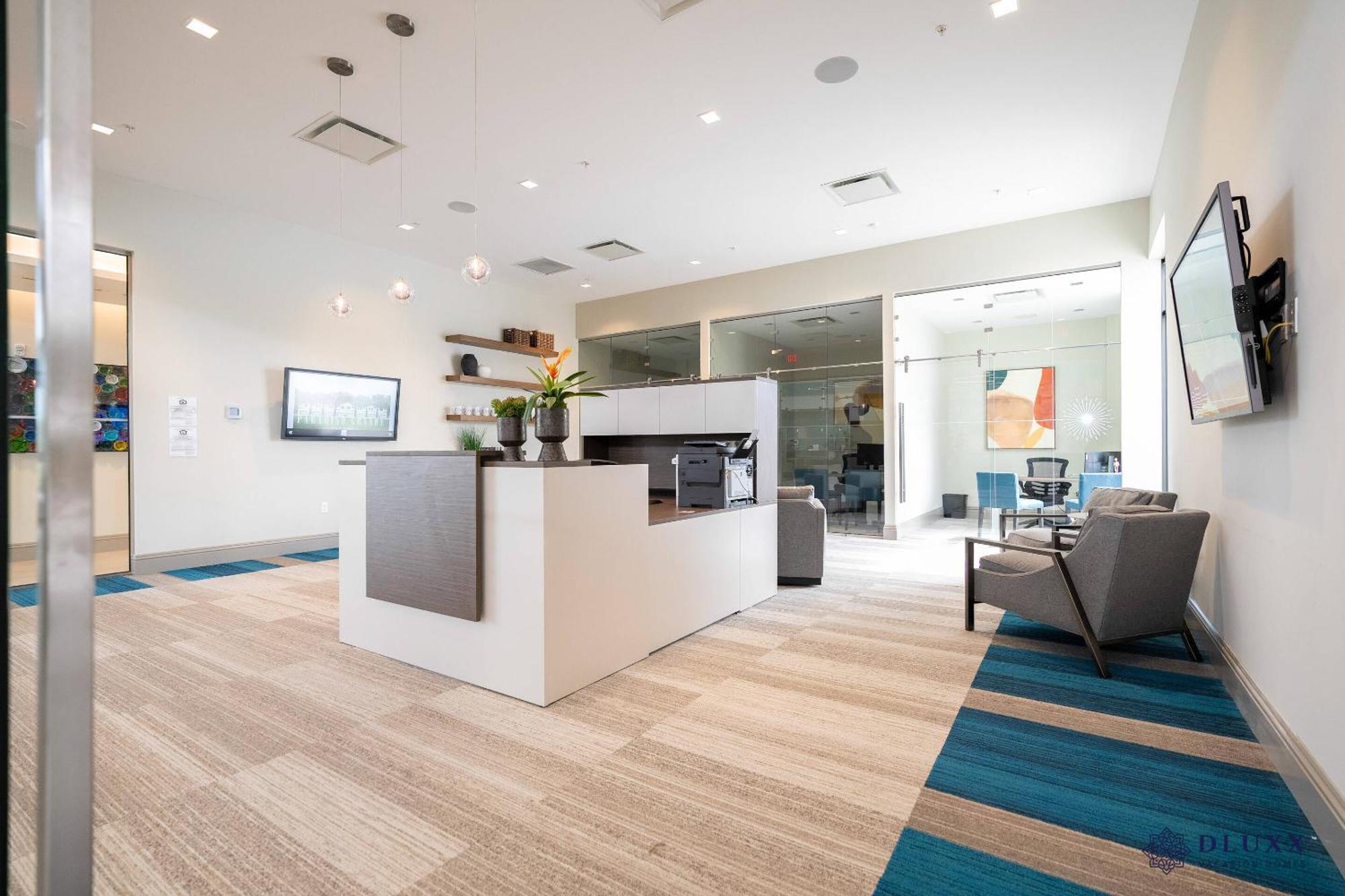 Holiday home Brand New Elegance At Paradiso 6086