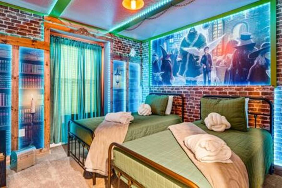 Brand New Charming 9 Miles To Holiday home Orlando