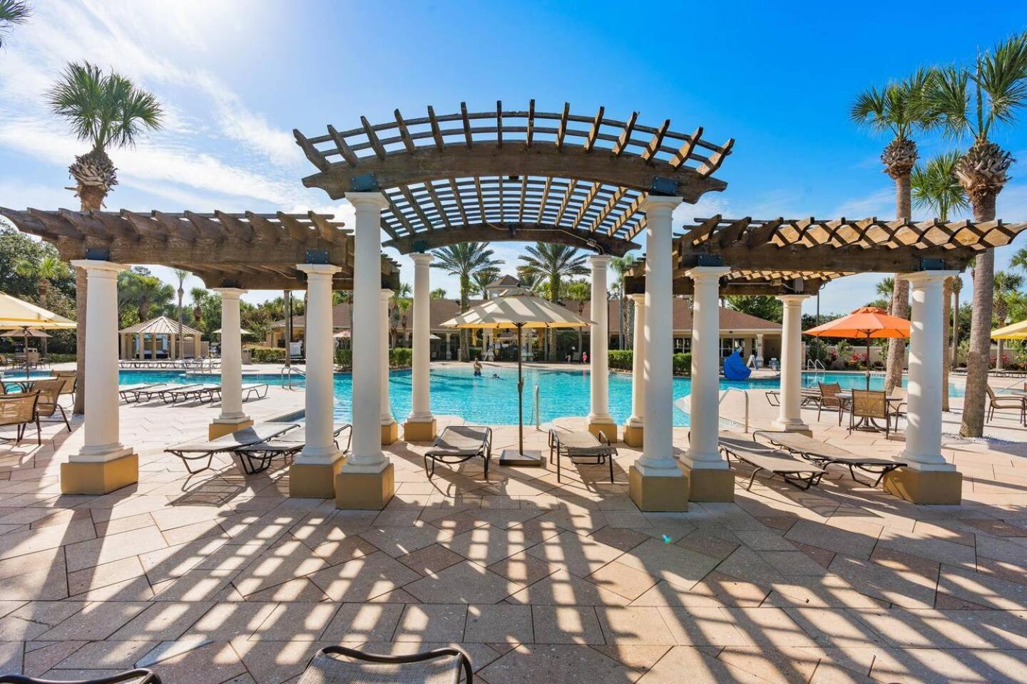C2784-102 Themed Free Water Park 3 Miles To Holiday home