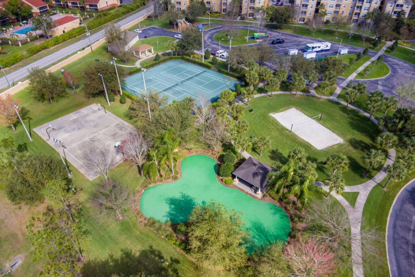 Holiday home C2784-102 Themed Free Water Park 3 Miles To Orlando