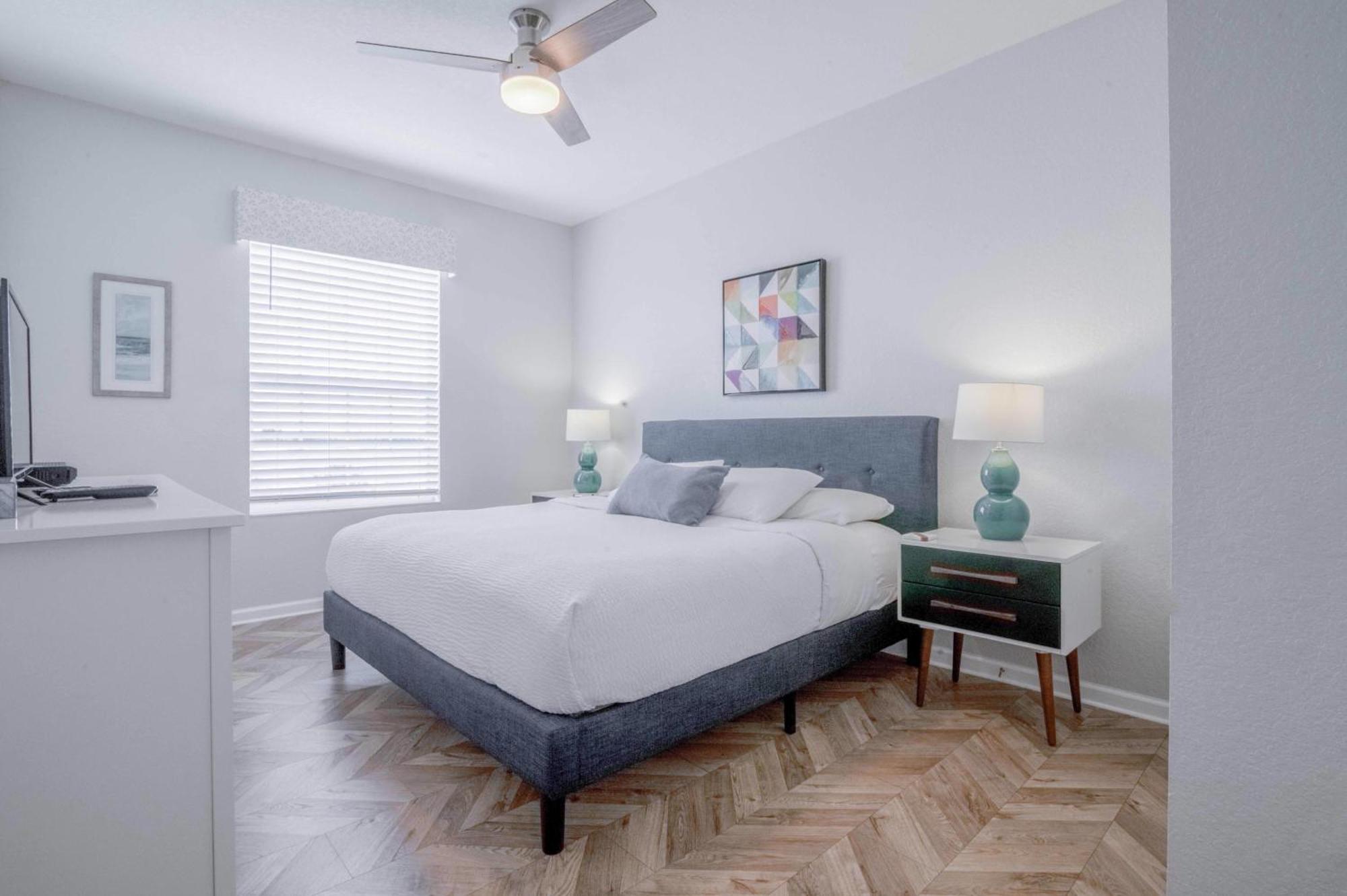 Fantastic Vista Cay Luxury Executive Near Theme Parks And Walk To Convention Center Holiday home Orlando