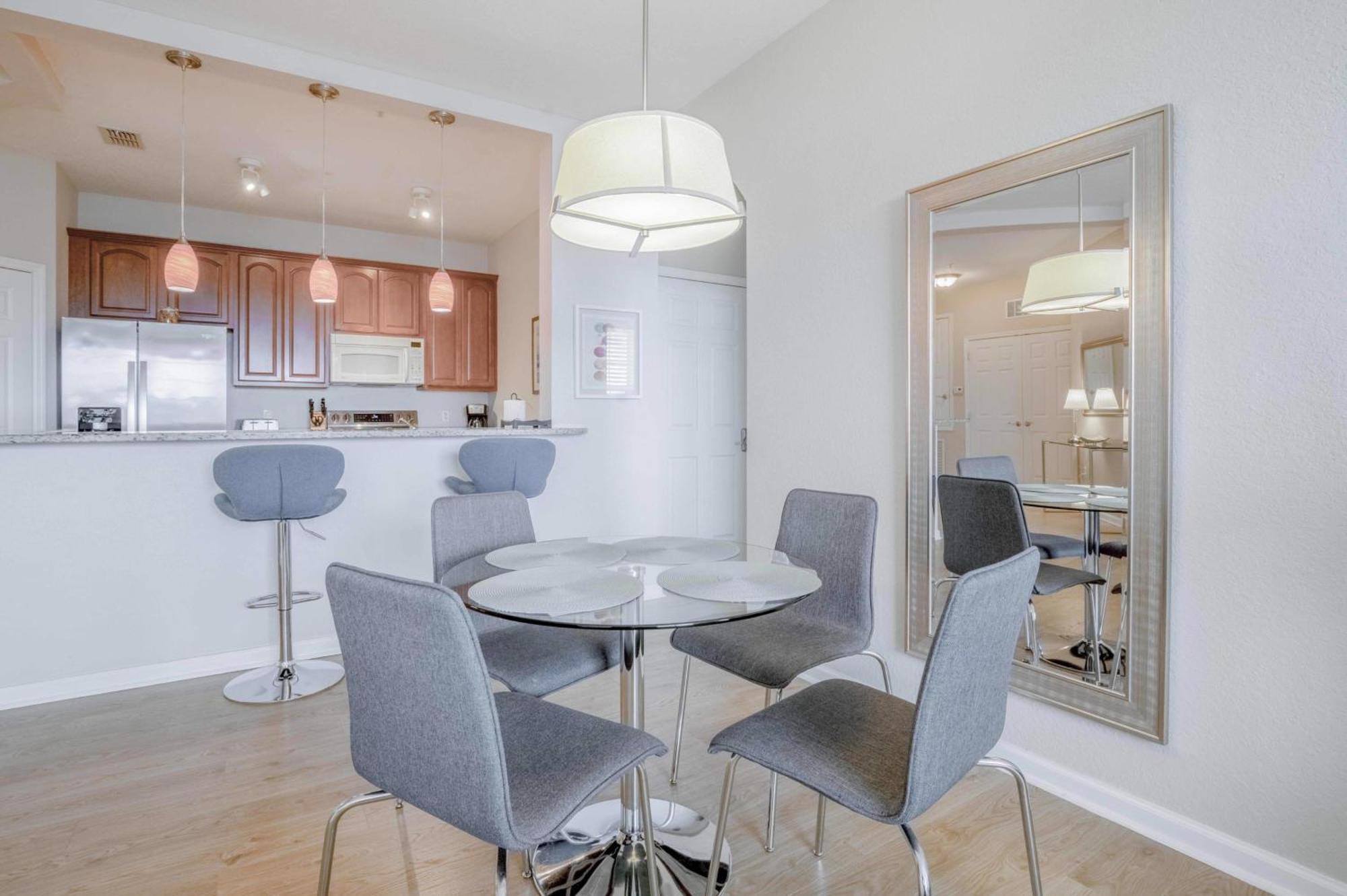 Fantastic Vista Cay Luxury Executive Near Theme Parks And Walk To Convention Center