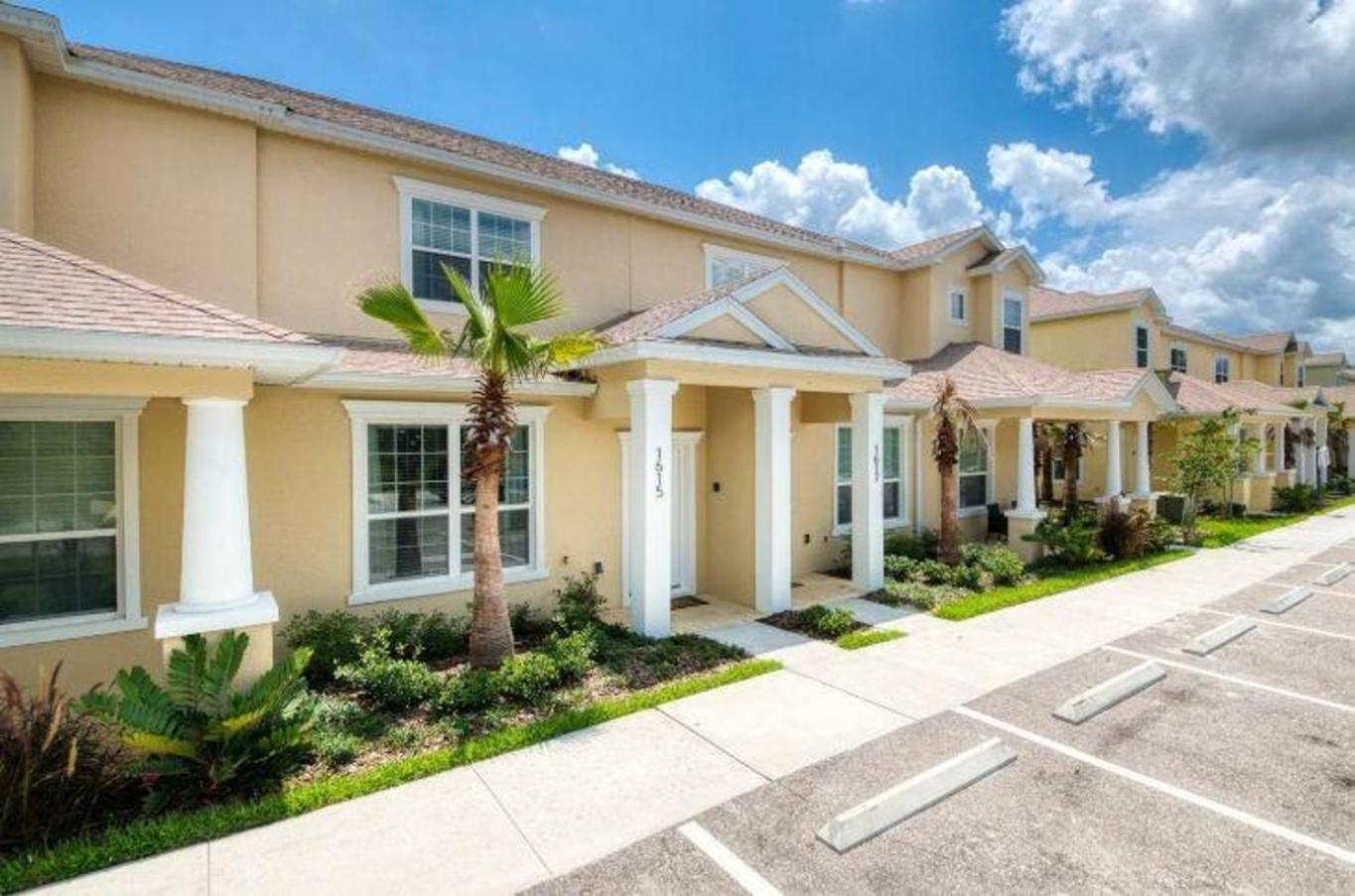 Holiday home 3 Bedroom Townhouse In Serenity, Wprivate Pool! *