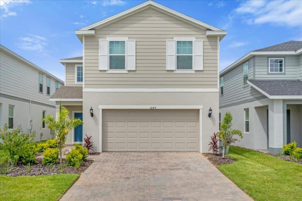 5 Bedrooms- 4 Bathrooms- Windsor Cay 1289 Er *