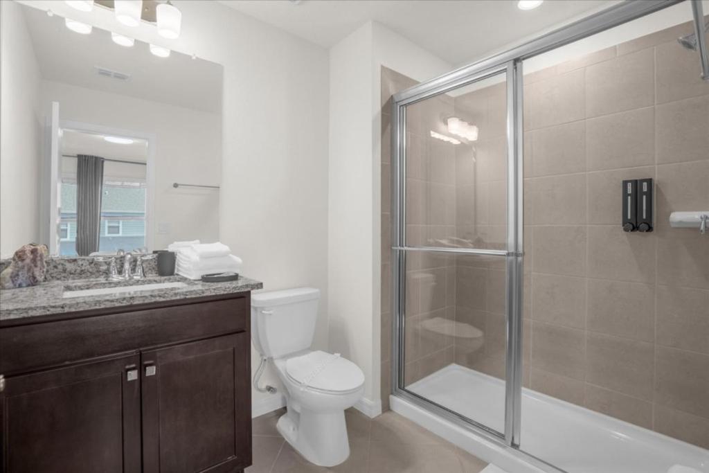 5 Bedrooms- 4 Bathrooms- Windsor Cay 1289 Er Orlando