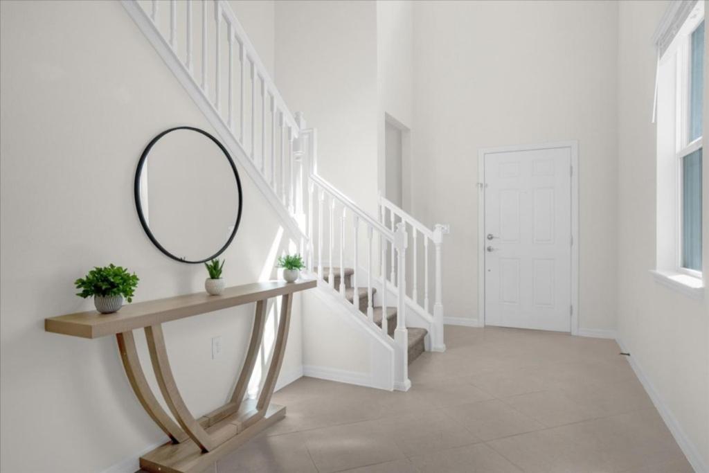 5 Bedrooms- 4 Bathrooms- Windsor Cay 1289 Er Orlando