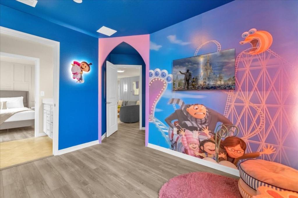 10 Bedrooms- 8 Bathrooms- Windsor Cay16299sk Holiday home Orlando