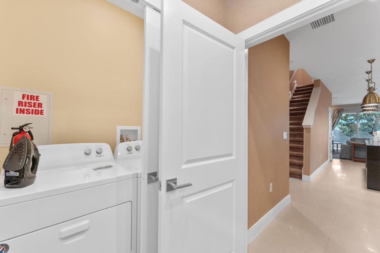 Luxury 4br Townhouse Next To 3175 Holiday home