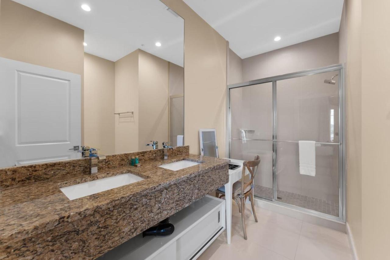 Luxury 4br Townhouse Next To 3175 *