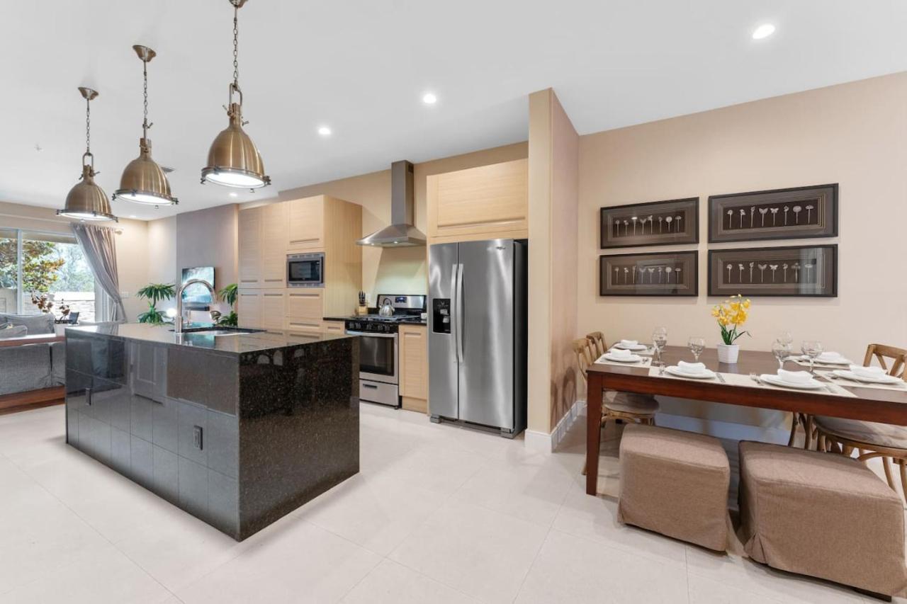 Luxury 4br Townhouse Next To 3175 Orlando