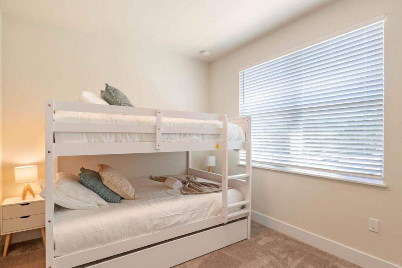 Modern Townhouse Heated Pool 17244 Holiday home Orlando
