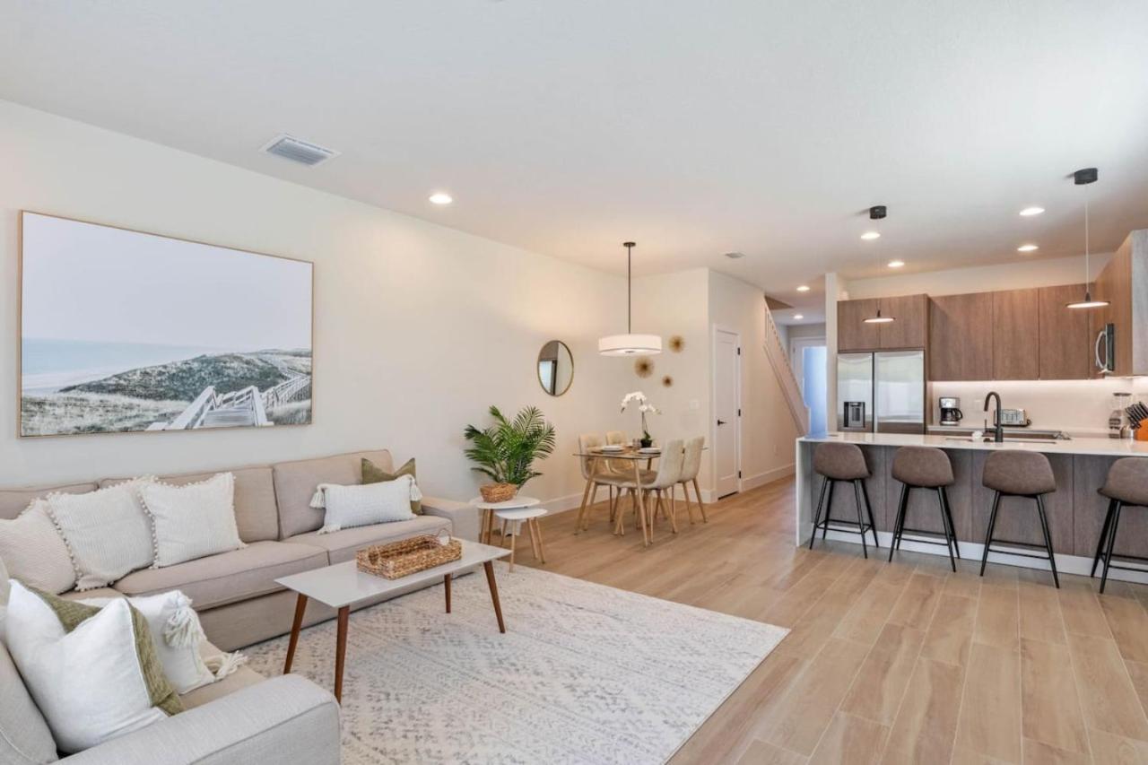 Modern Townhouse Heated Pool 17244 Orlando