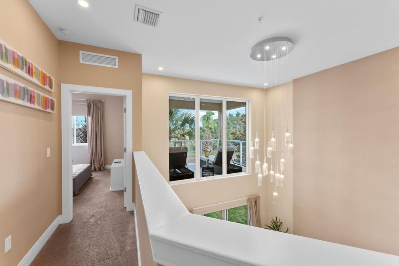 Luxury 4br Townhouse Next To 3201 Orlando