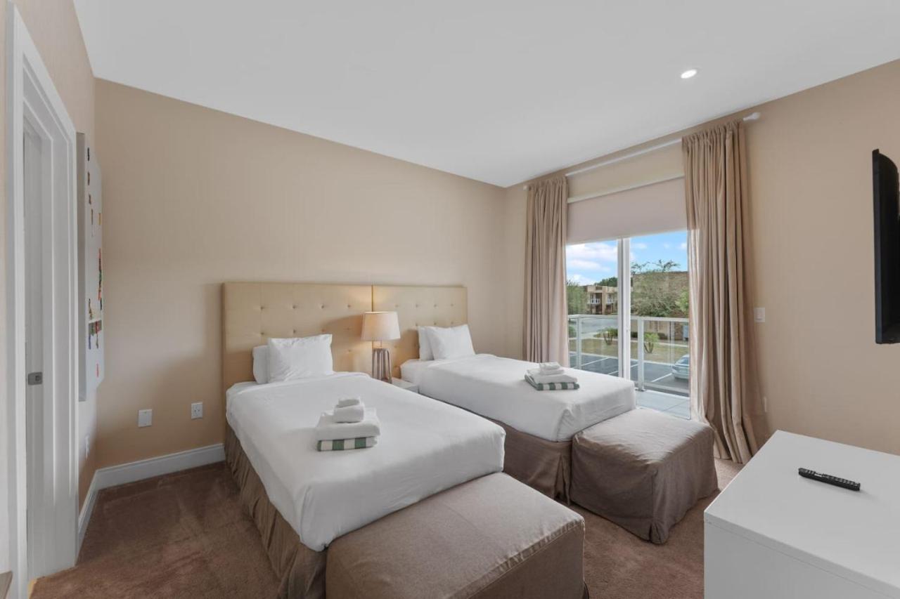 Luxury 4br Townhouse Next To 3201 Holiday home Orlando