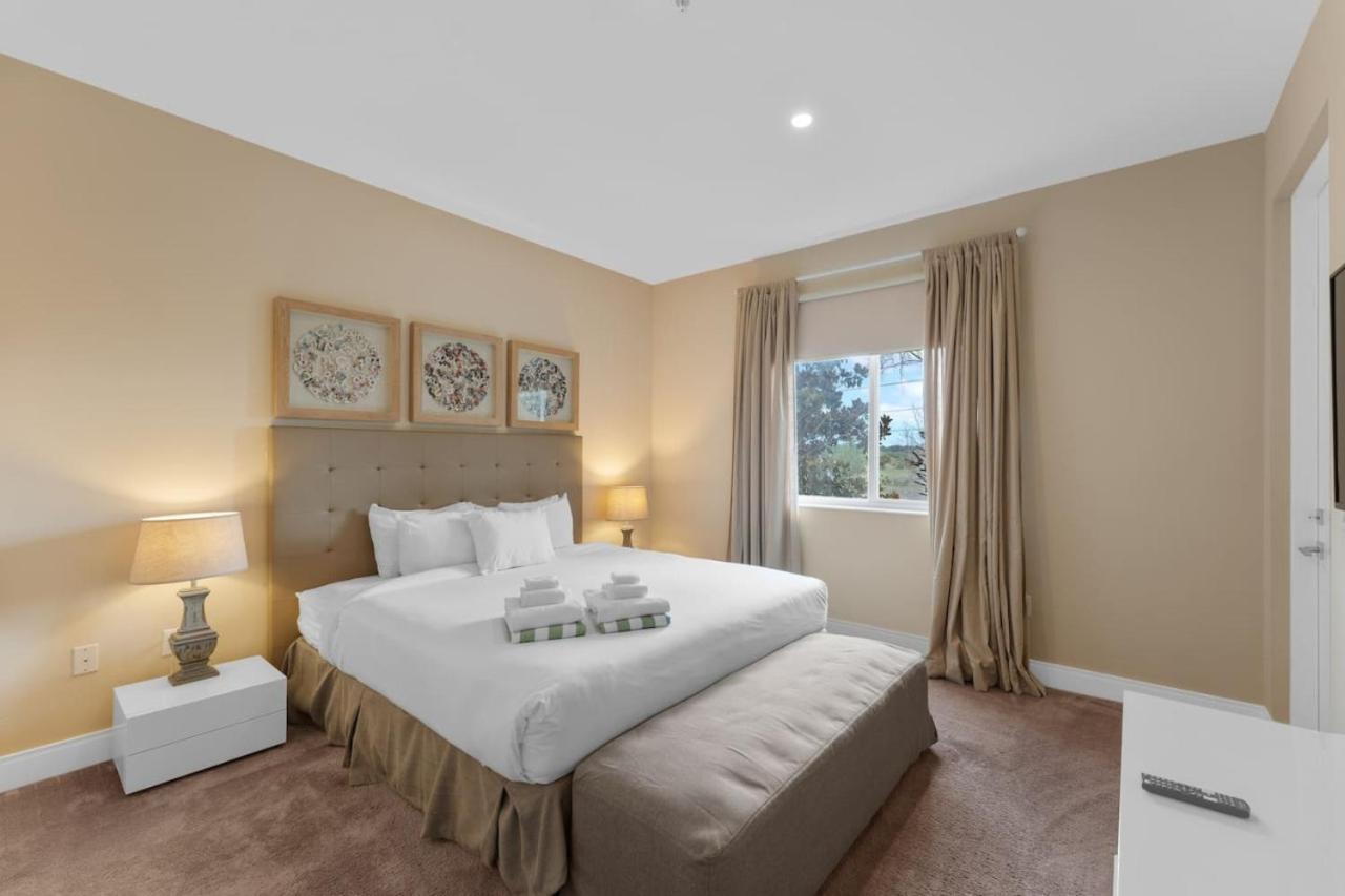 Luxury 4br Townhouse Next To 3201 Holiday home