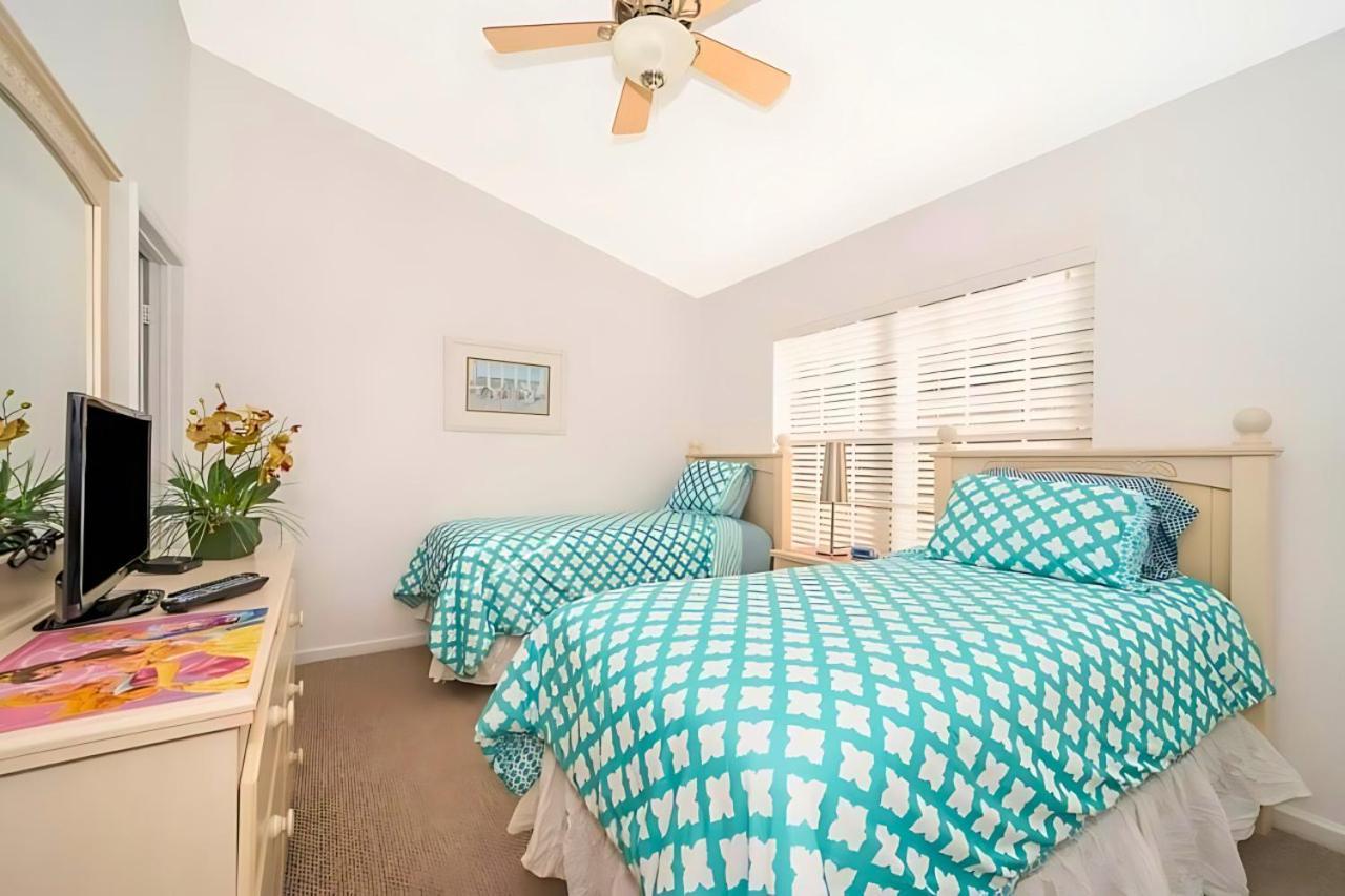 Holiday home 3br Getaway, Pool, Waterslides, By Orlando
