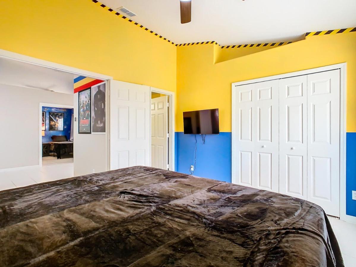 Dreamy 5br, 3bath Getaway, Pool, Spa, Near Holiday home *