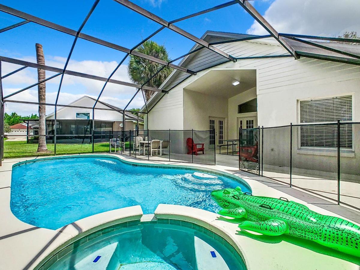 Holiday home Dreamy 5br, 3bath Getaway, Pool, Spa, Near Orlando