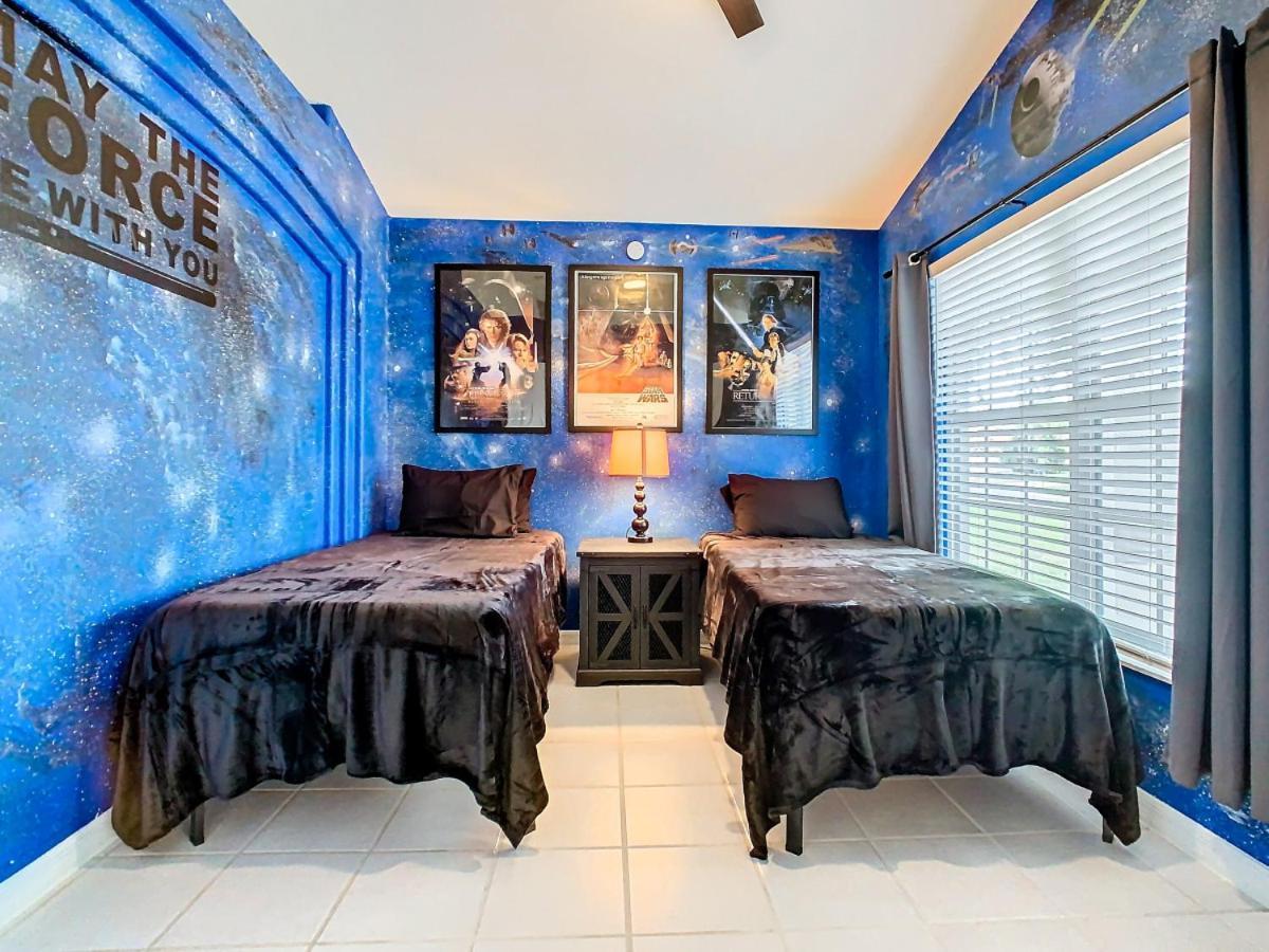 Dreamy 5br, 3bath Getaway, Pool, Spa, Near Holiday home
