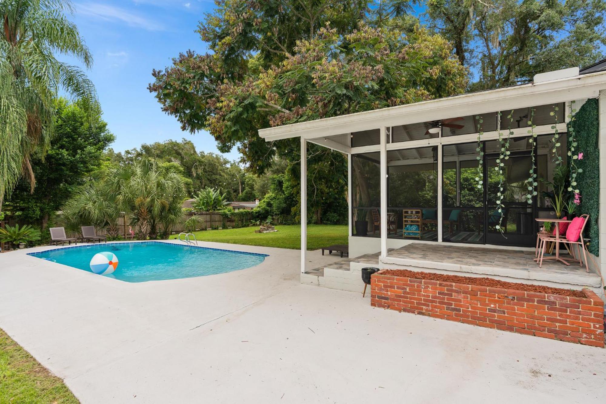 Resort-style With A Heated Pool And A Huge Gated Yard Orlando