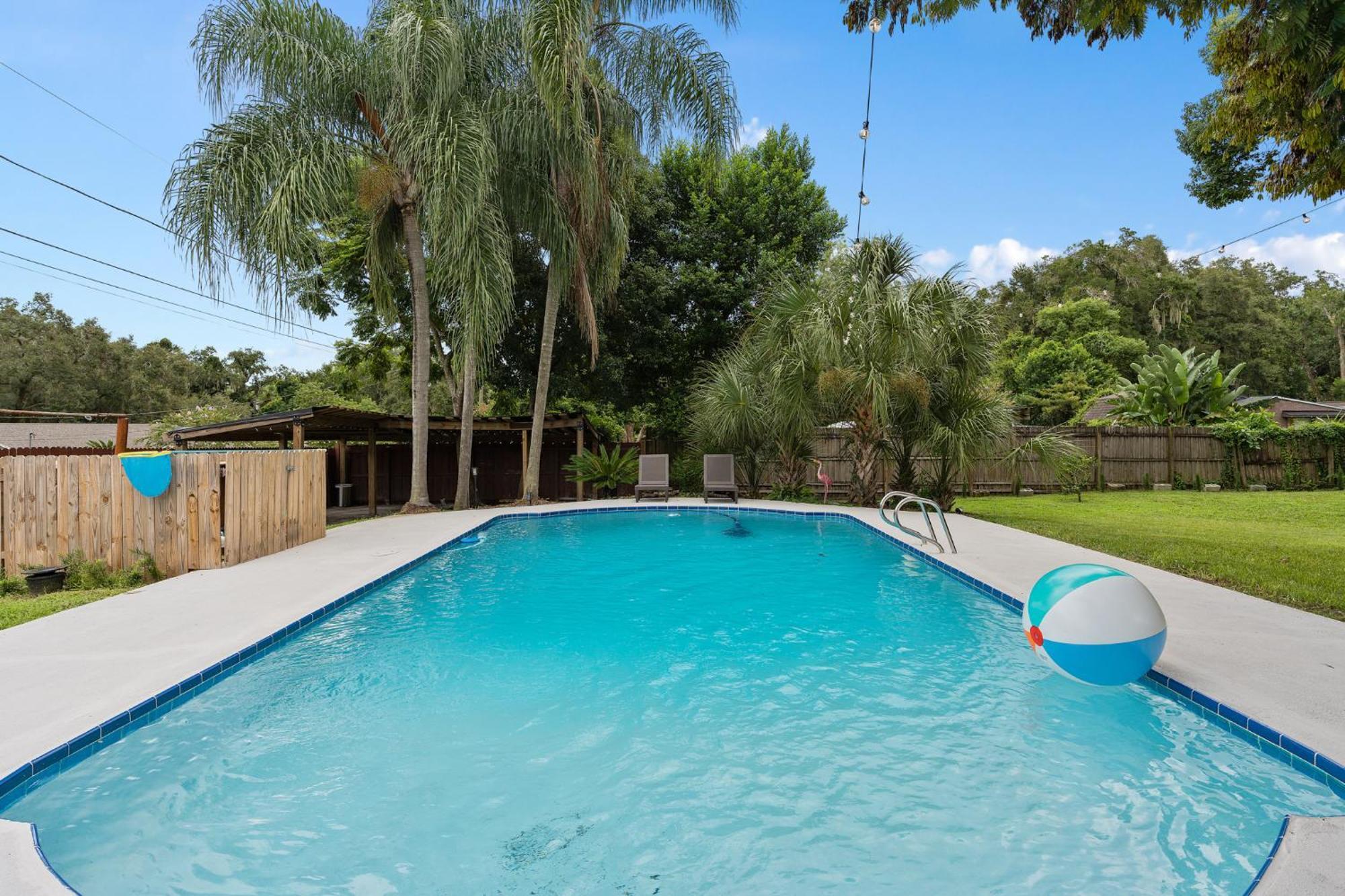 Resort-style With A Heated Pool And A Huge Gated Yard Orlando