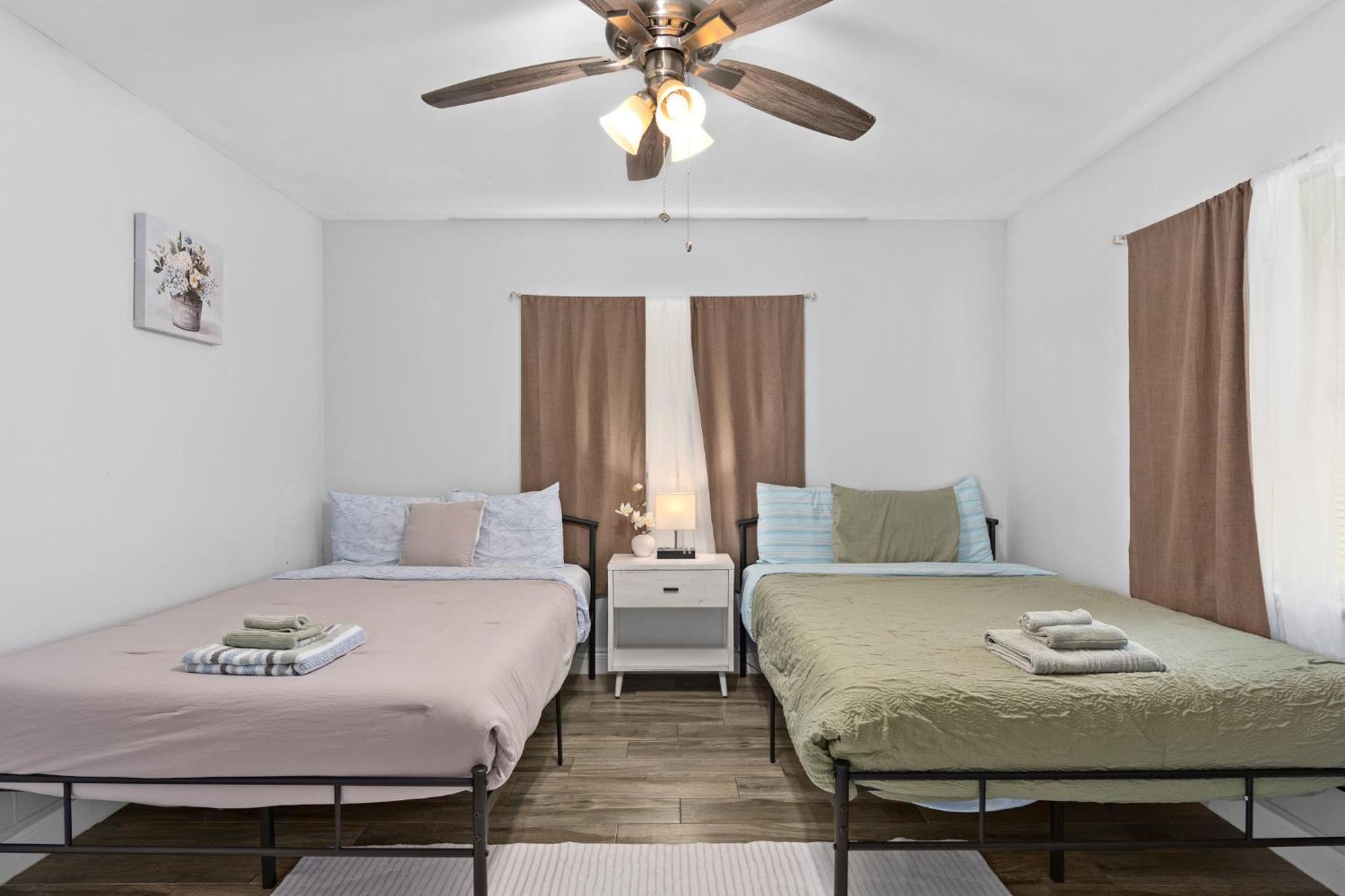 Resort-style With A Heated Pool And A Huge Gated Yard Orlando