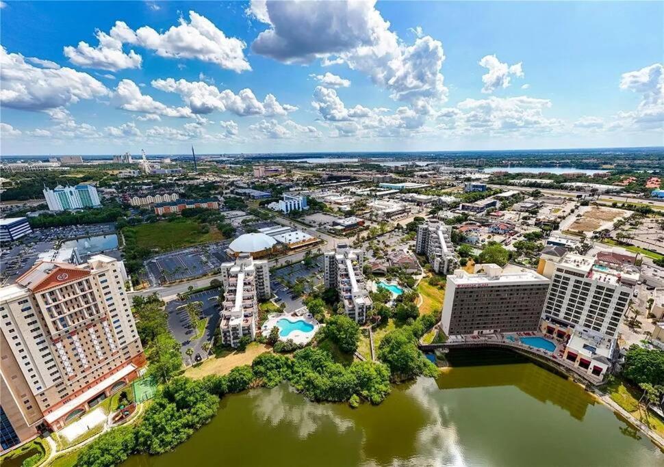 Enclave Skyline Near Universal *