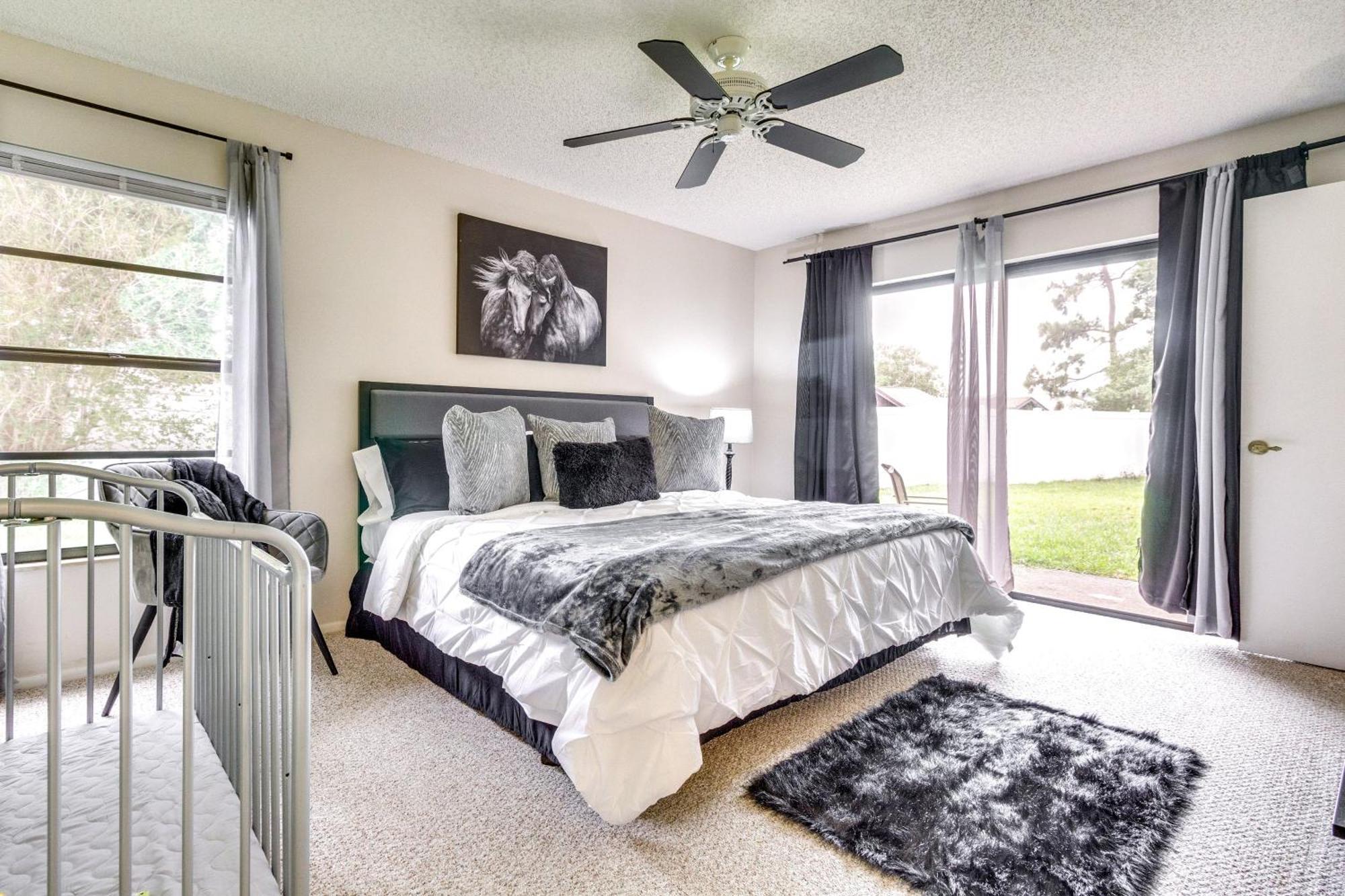 Vacation With Yard And Pool Access Holiday home Orlando