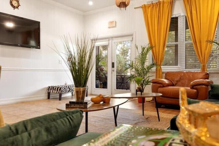 Banana Leaf Villa-vintage Vibes- King * Orlando