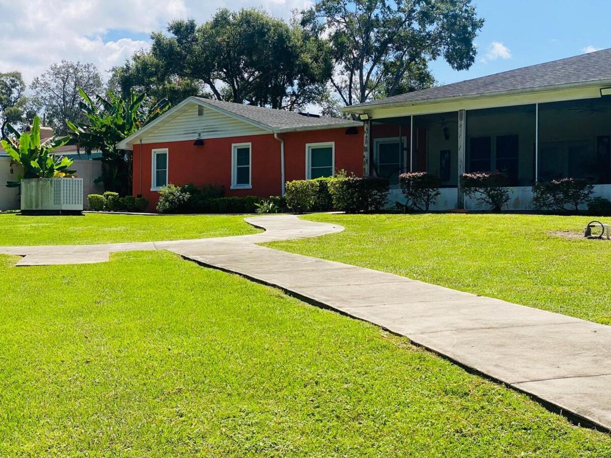 Banana Leaf Villa-vintage Vibes- King Holiday home Orlando