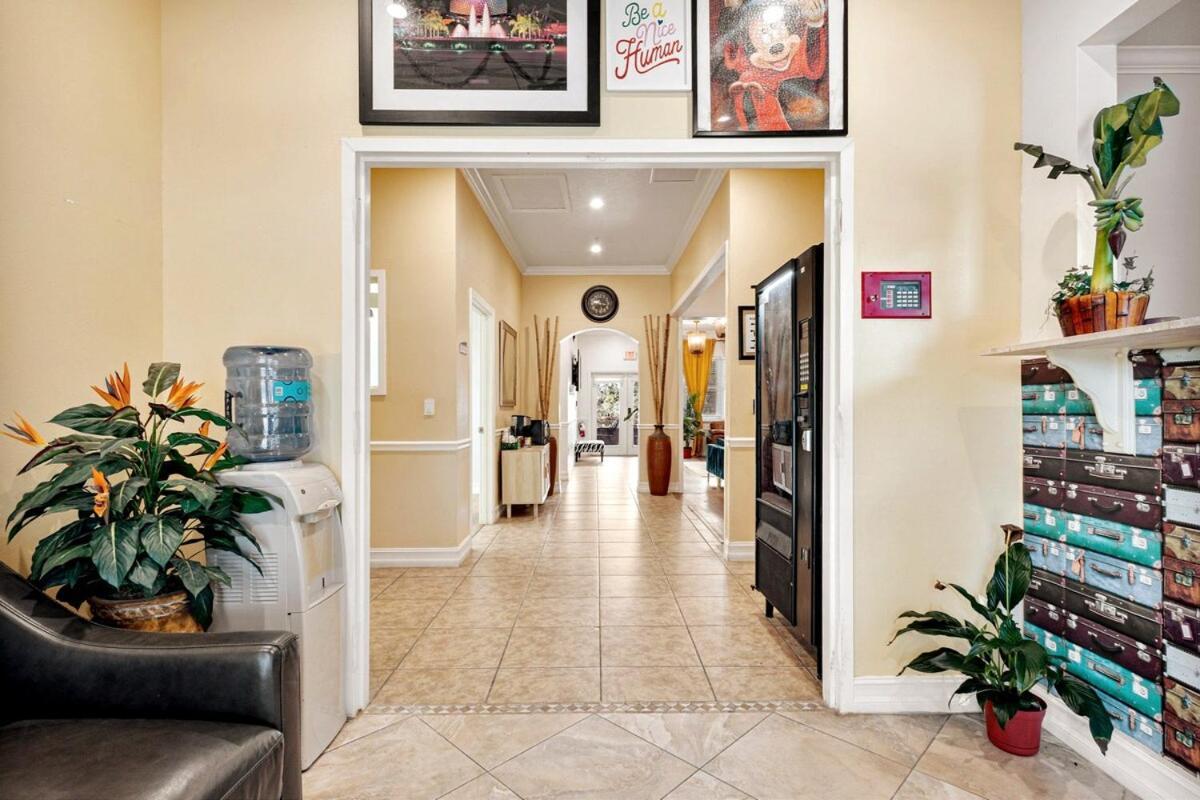 Banana Leaf Villa-vintage Vibes- King Holiday home