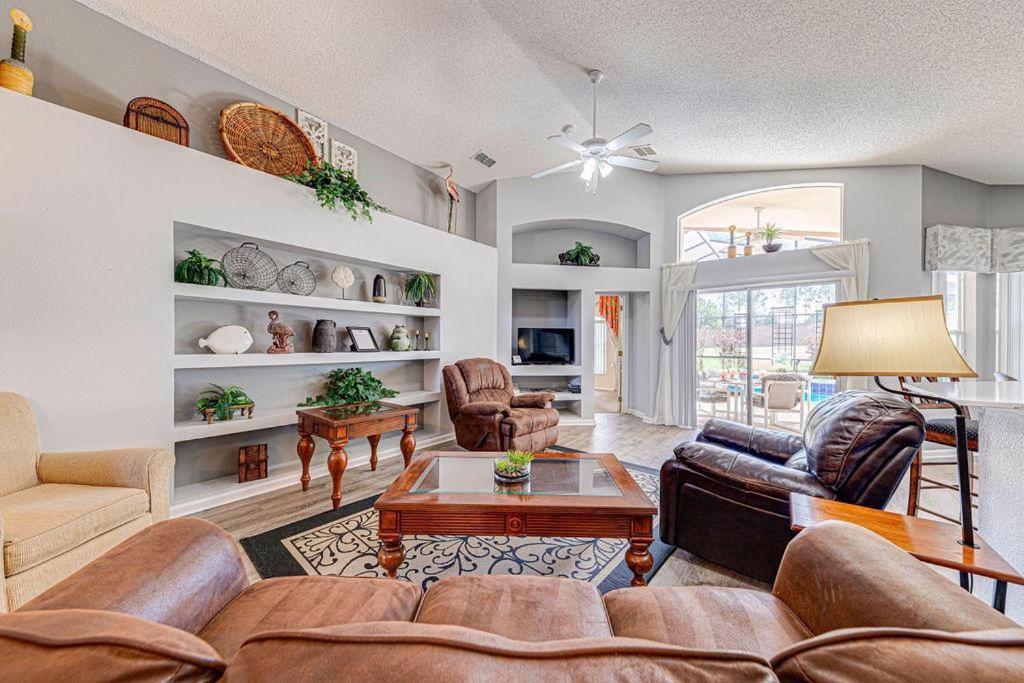 Stunning 3 Bed Former Model Villa *