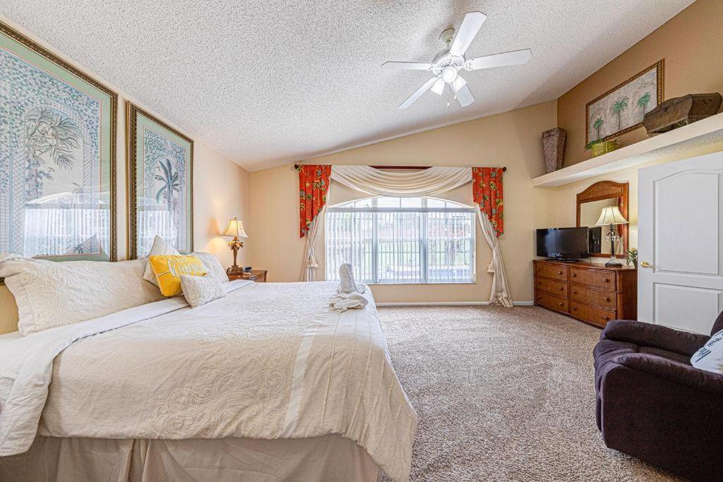 Stunning 3 Bed Former Model Orlando