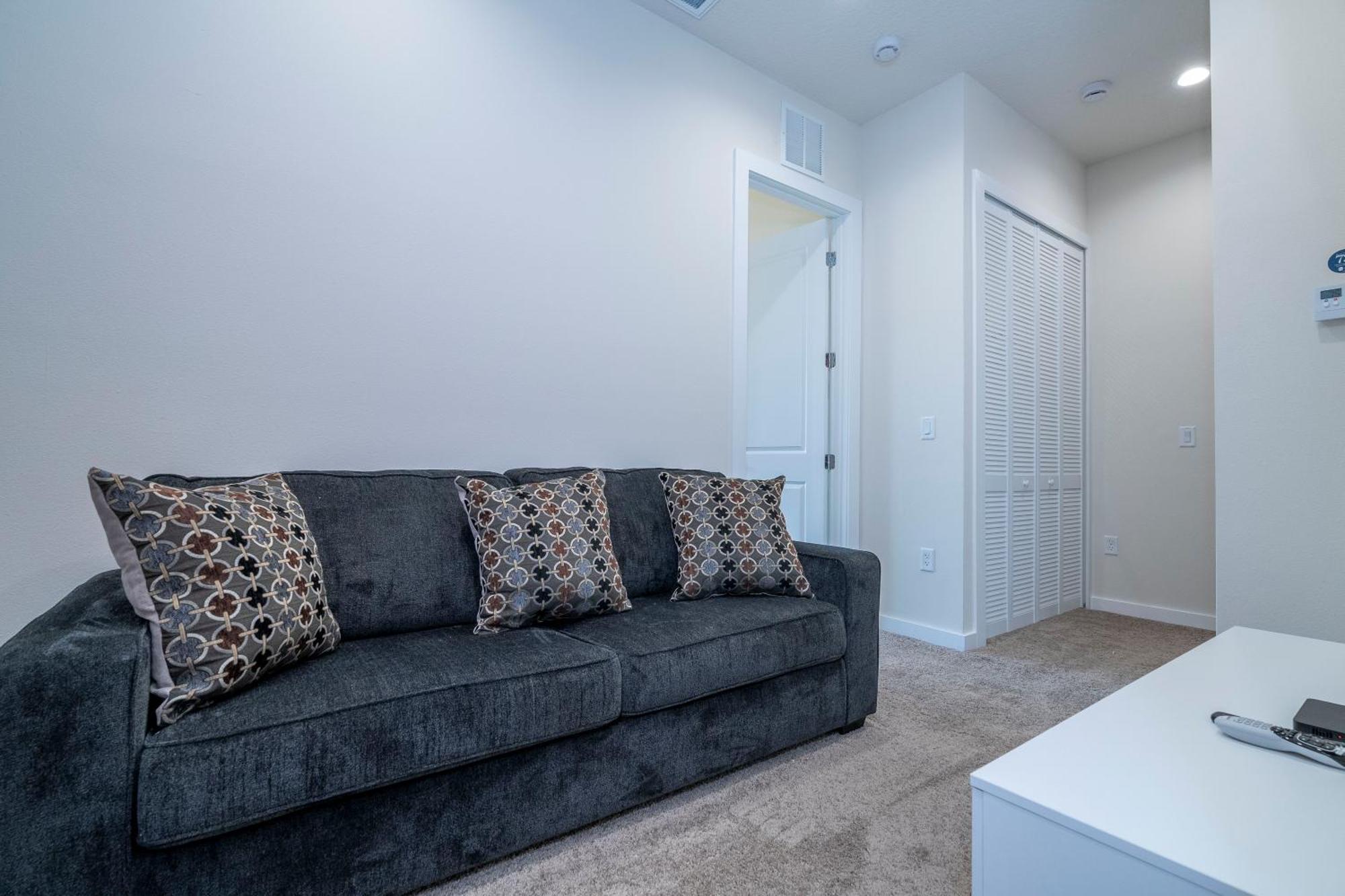 Stylish 2024 Brand New 3br 10 Min From Disney Orlando