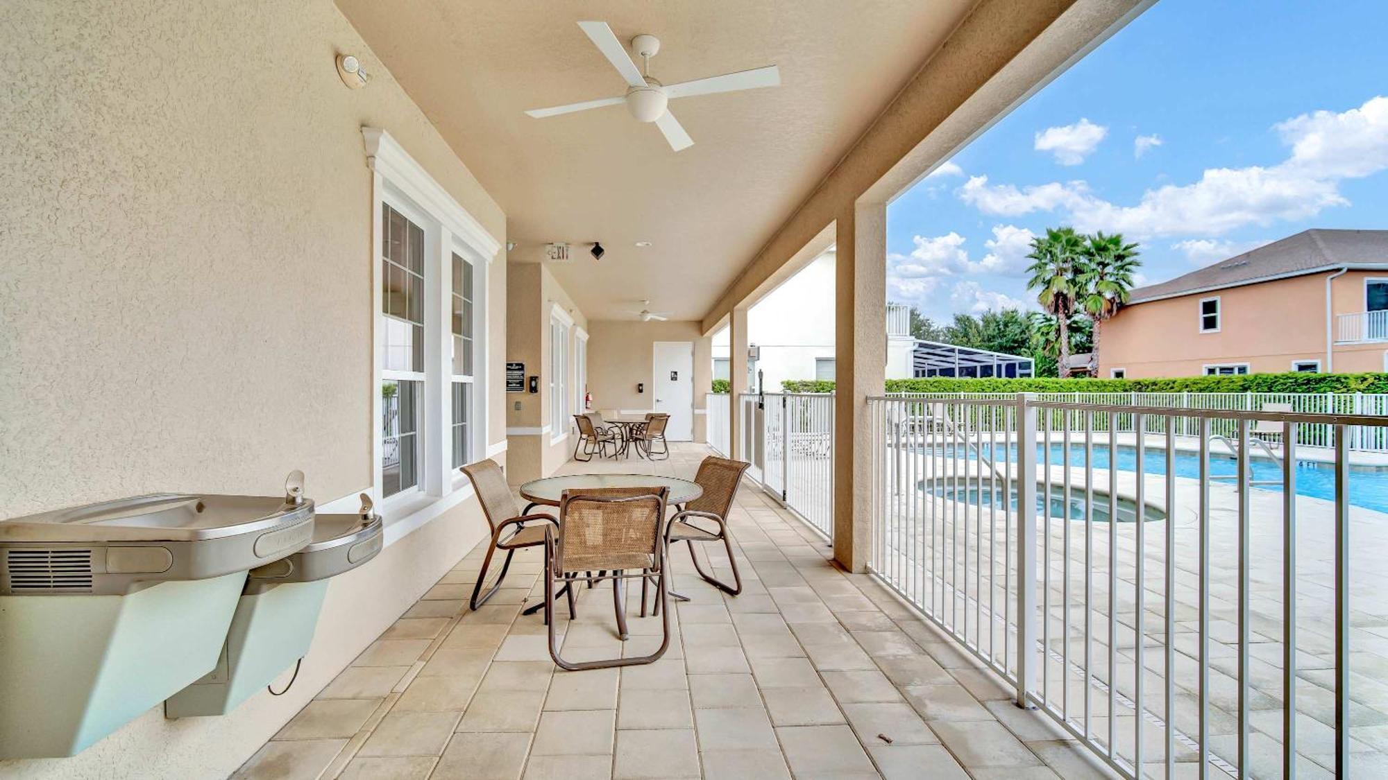 Trendy Thematic 3br Townhouse With Private Pool *