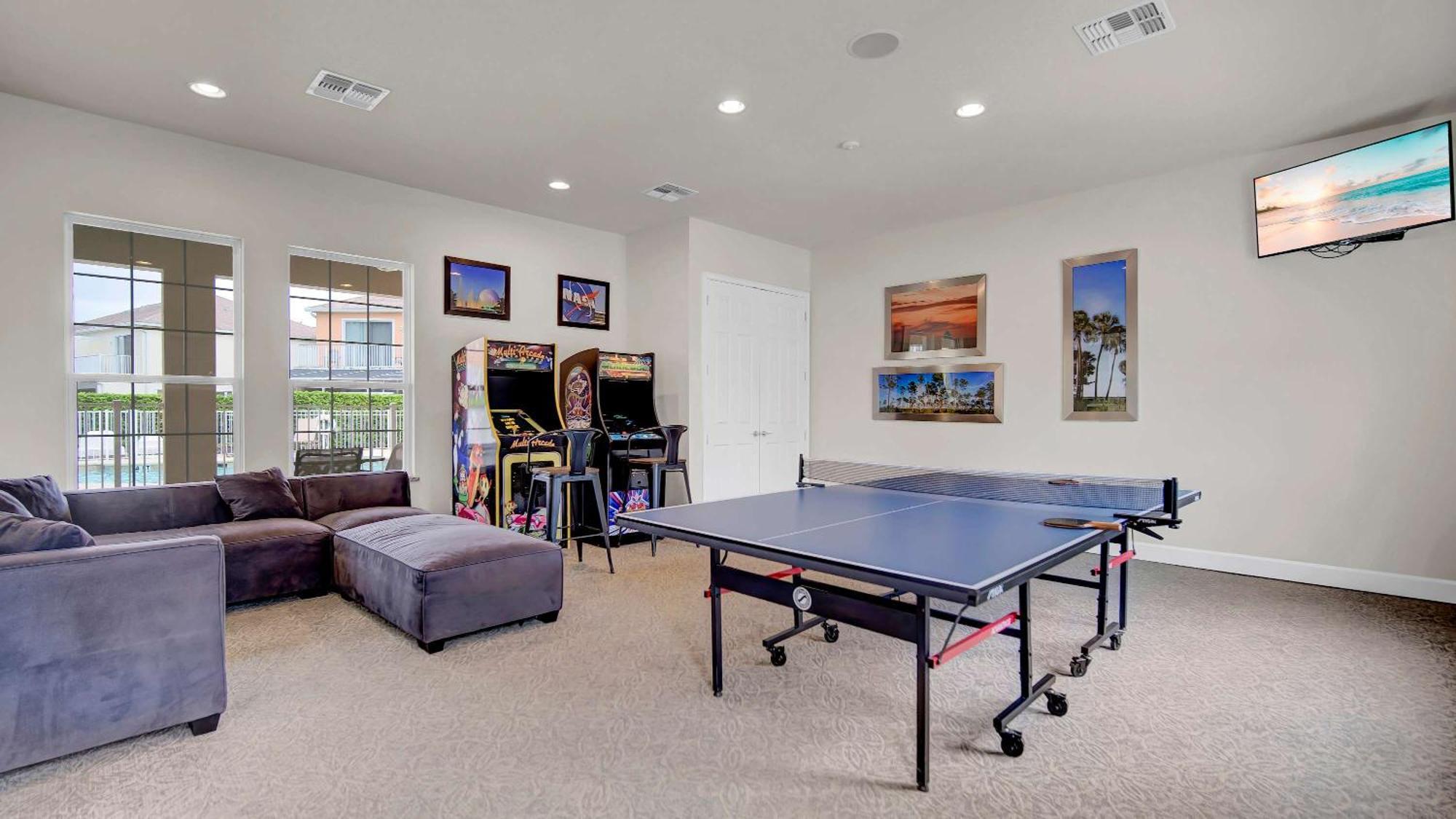 Trendy Thematic 3br Townhouse With Private Pool Orlando