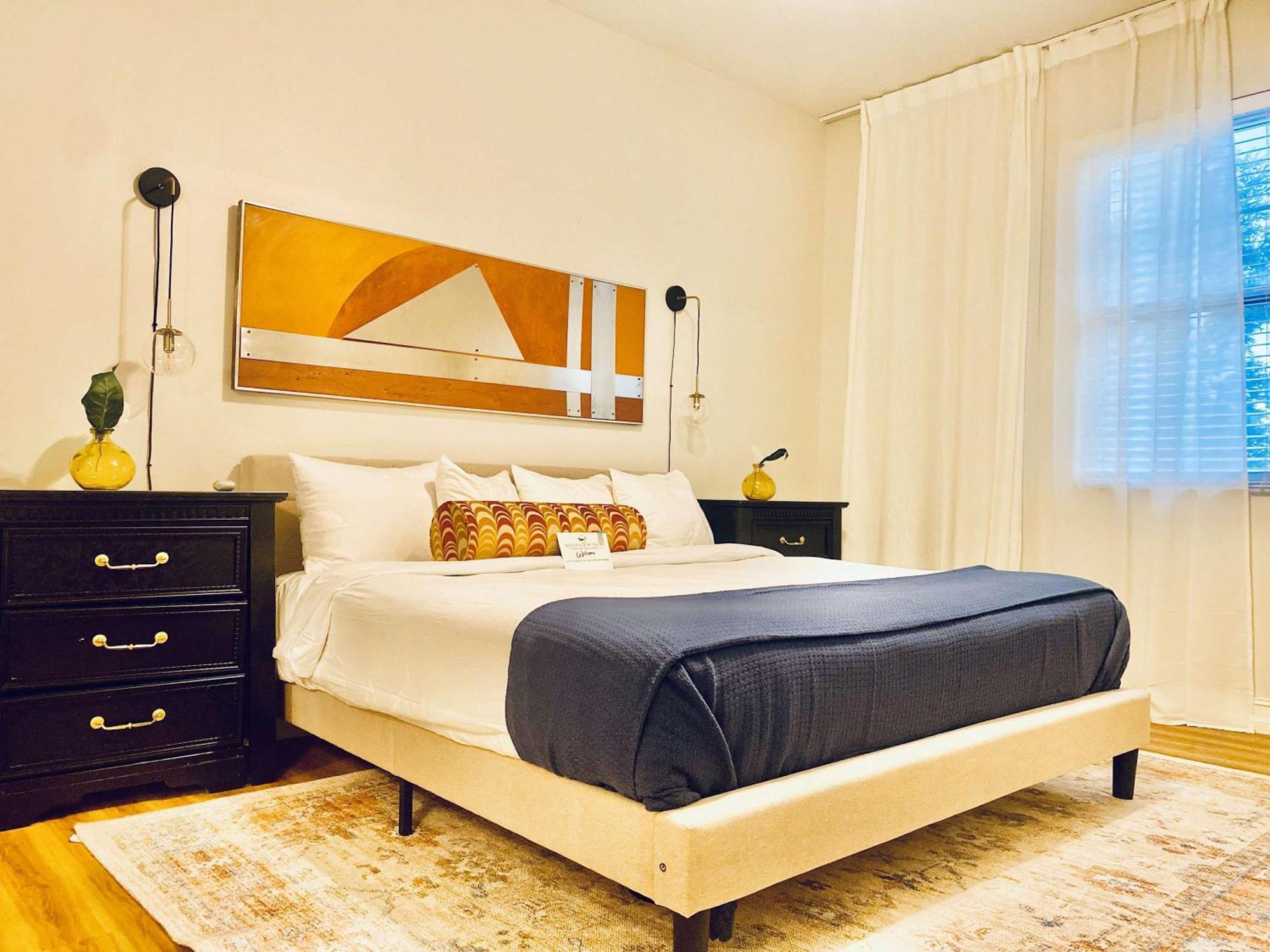 Banana Leaf Villa-vintage Vibes- King Holiday home