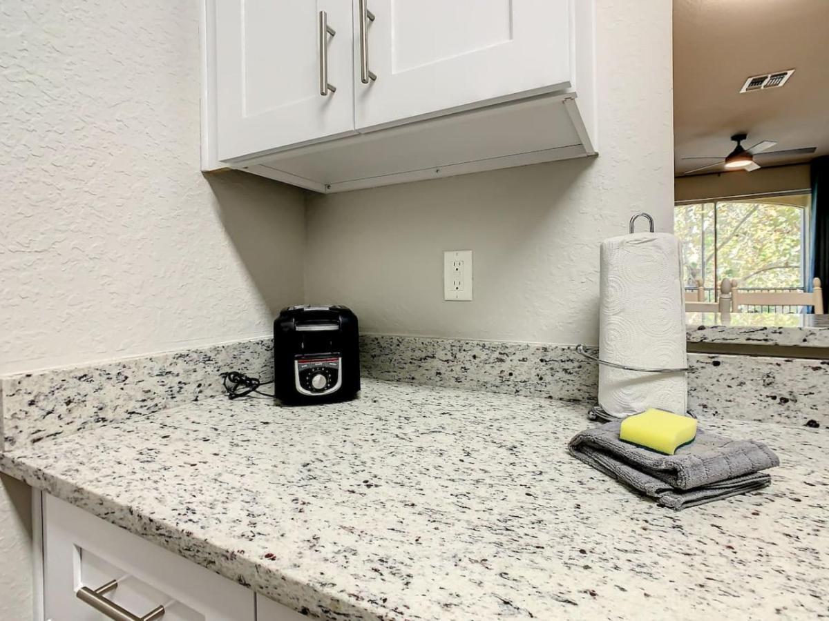 C2785-203-windsor Hills Free Water Park Themed Apartment