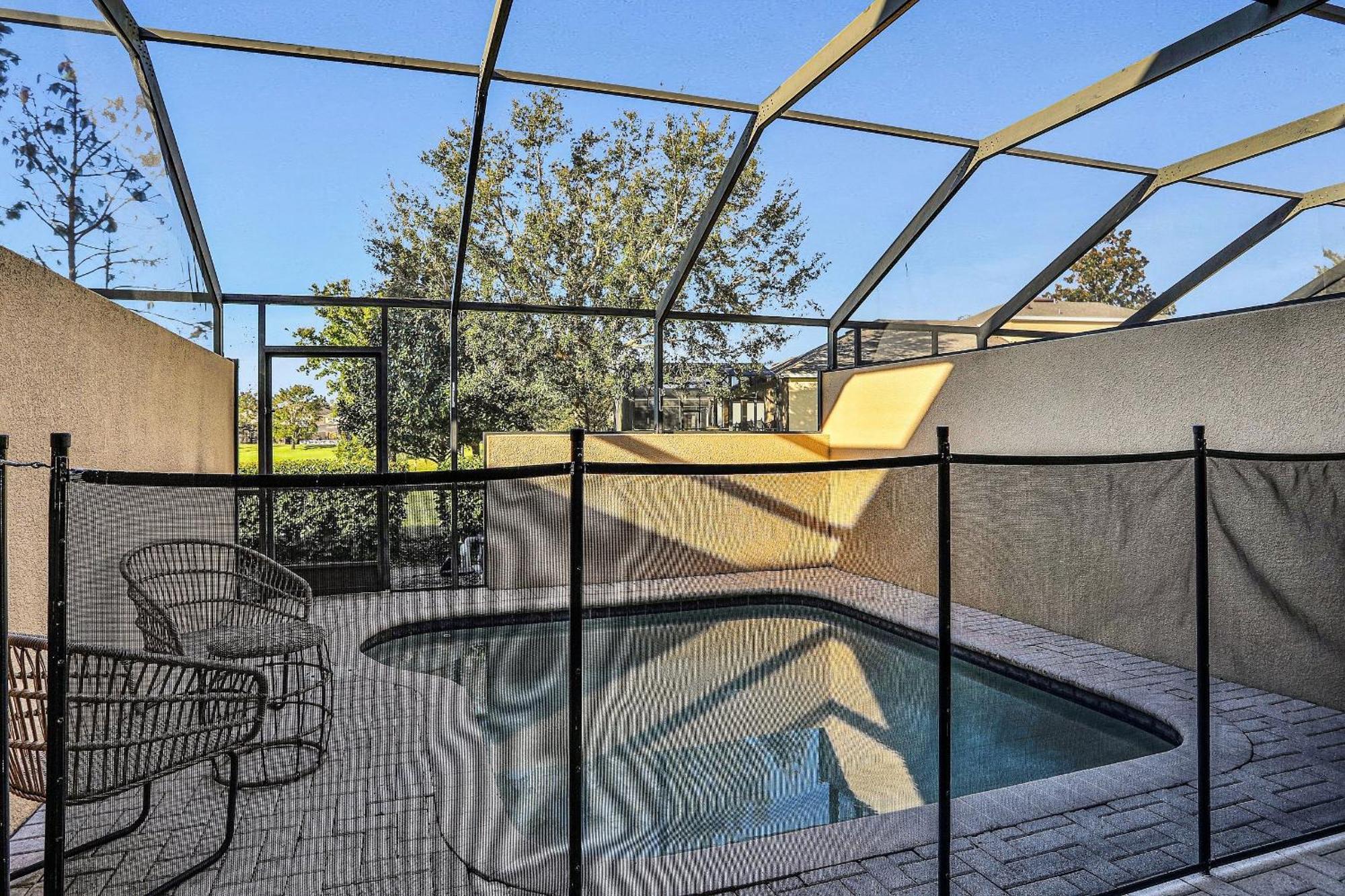 2552 - Casa De Ferias 3 Quartos/3 Banheiros | Piscina Privada & Design Moderno * Orlando