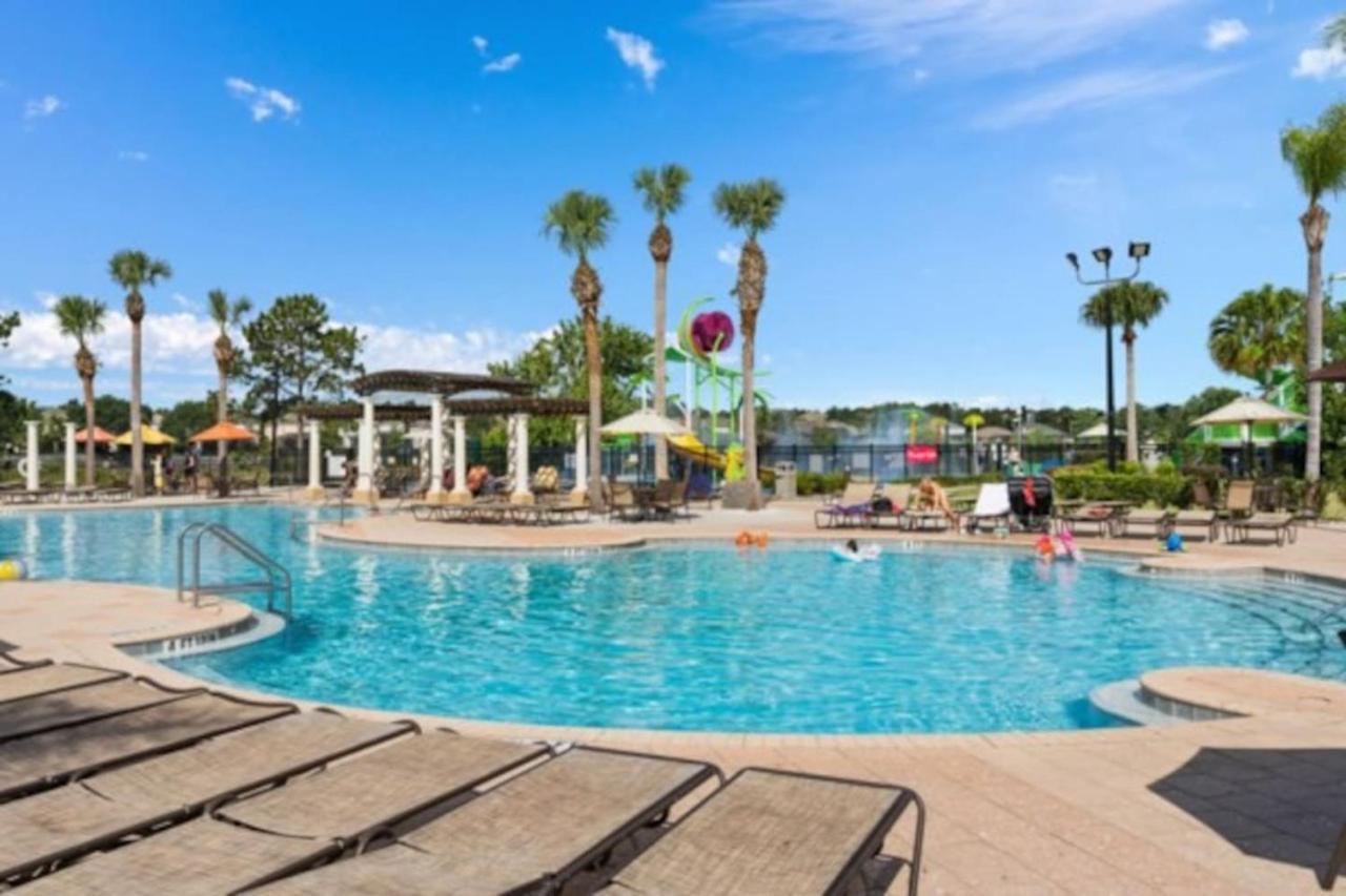 Windsor Hills Sunshine Waterslides Pool By