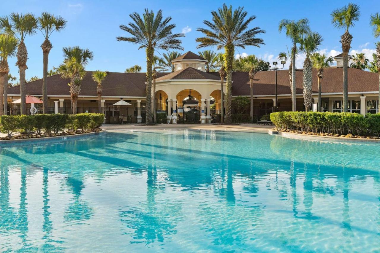 Windsor Hills Sunshine Waterslides Pool By *