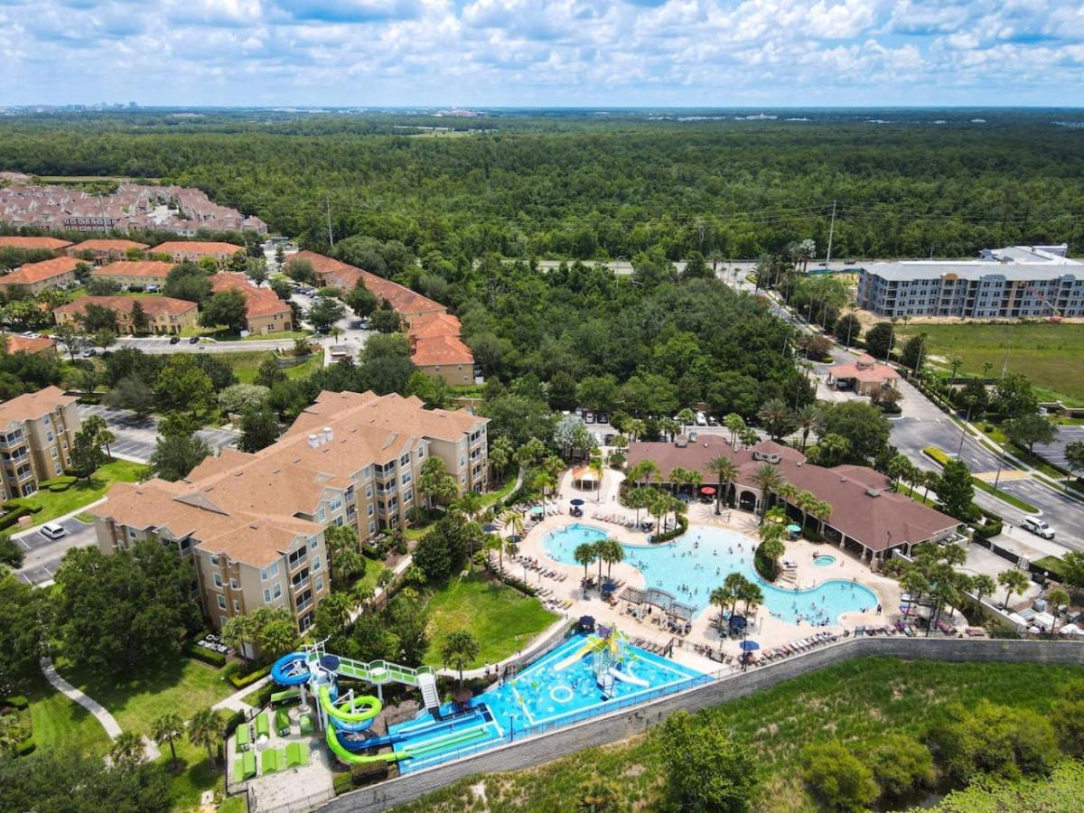 Windsor Hills Sunshine Waterslides Pool By Orlando