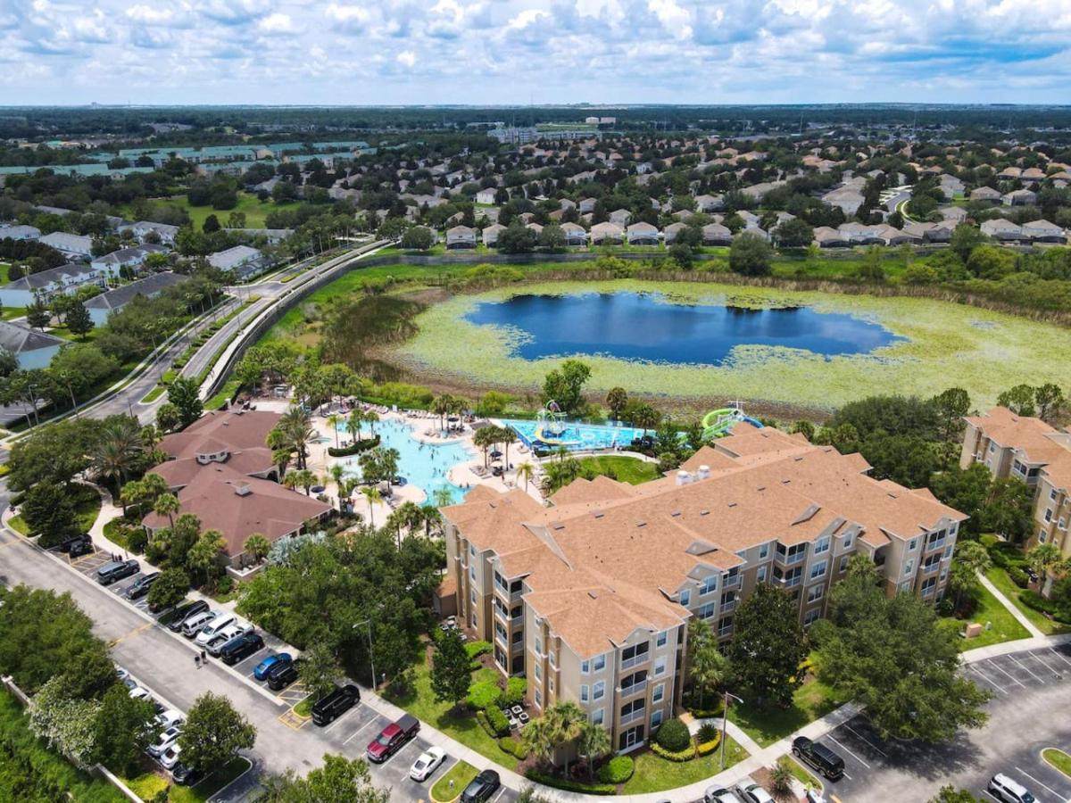 Windsor Hills Sunshine Waterslides Pool By *